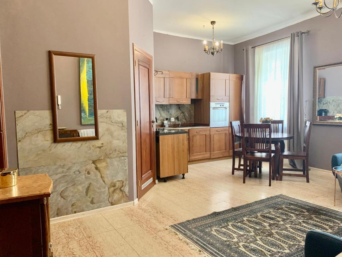 Beautiful And Charming Apartment In The Heart Of The Old Town Warschau Exterior foto